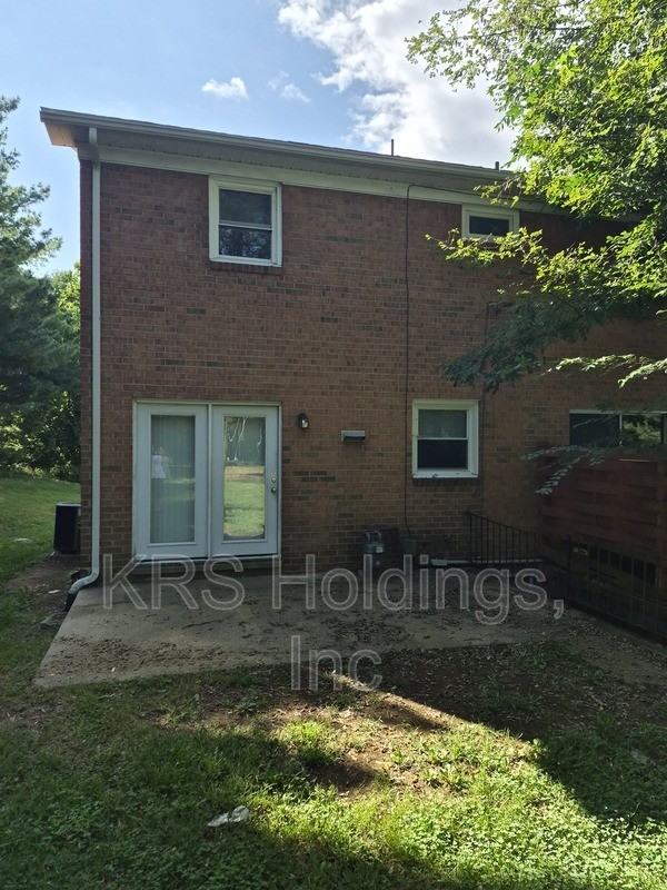 596 Long Ave - Photo 3 of 15