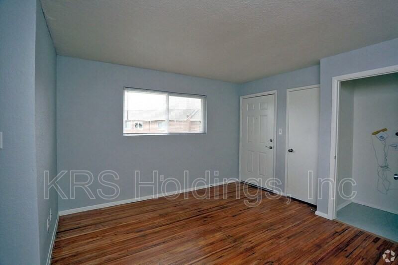4201 Orcutt Ave #B - Photo 4 of 7