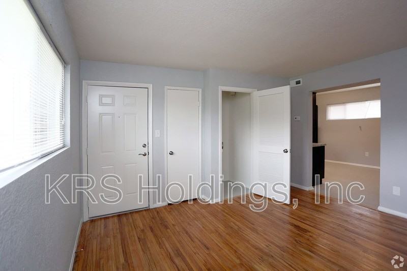 4201 Orcutt Ave #B - Photo 7 of 7