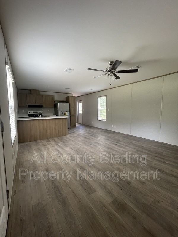 150 Se Perfect Ct - Photo 2 of 8