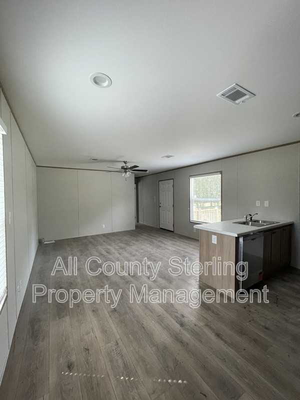 150 Se Perfect Ct - Photo 4 of 8