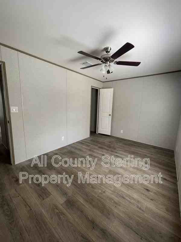 150 Se Perfect Ct - Photo 5 of 8