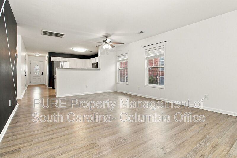 288 Hollingsworth Ln - Photo 4 of 17