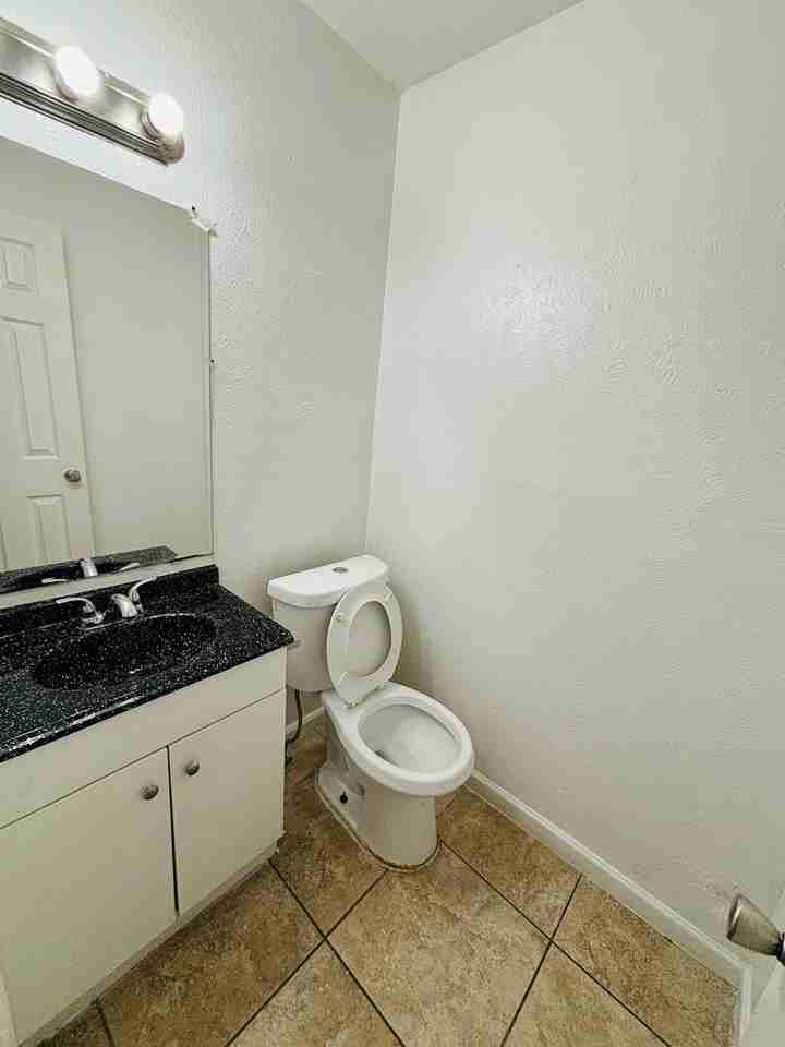 Spanish Hills Apartments - Photo 4 of 23