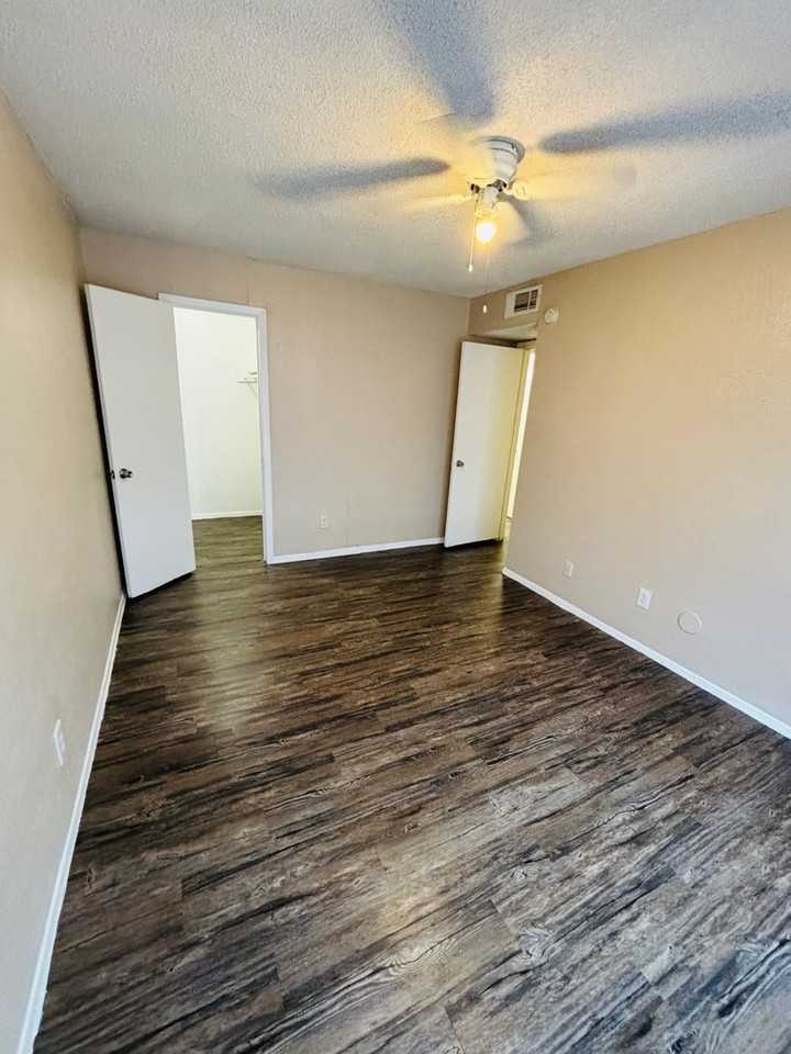 Spanish Hills Apartments - Photo 5 of 23
