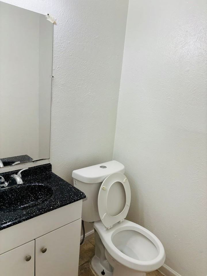 Spanish Hills Apartments - Photo 6 of 23