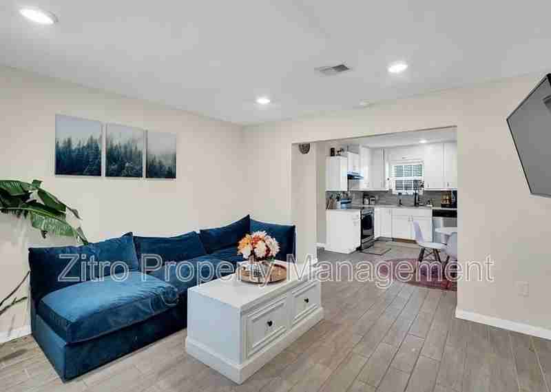 4208 Wiman Dr - Photo 2 of 18