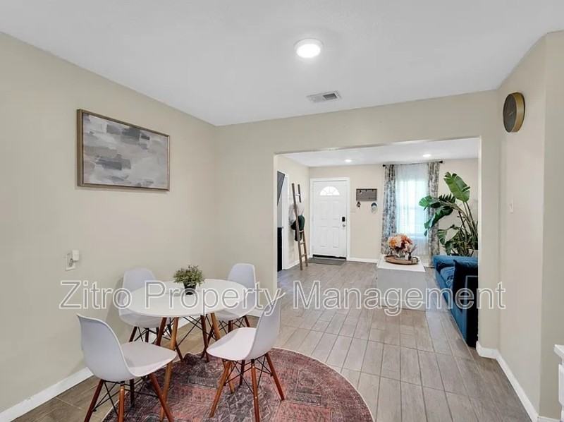 4208 Wiman Dr - Photo 4 of 18