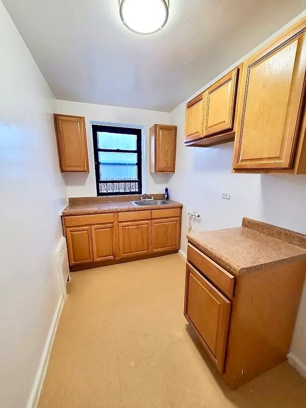 2807 Kings Hwy #1G - Photo 6 of 9