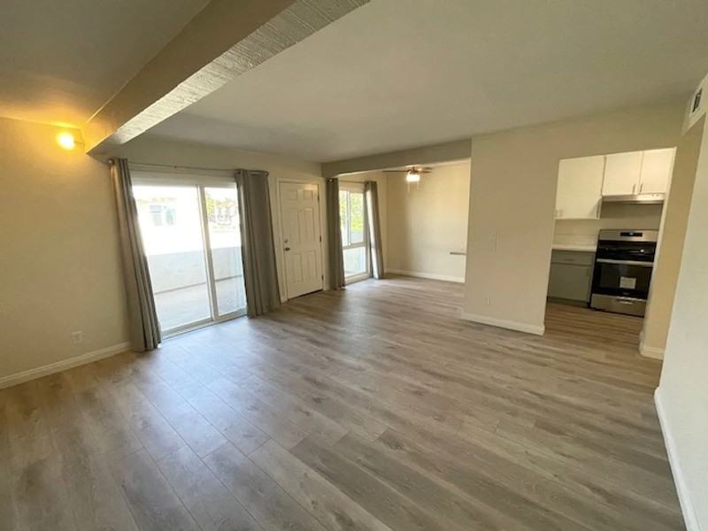 107 Oval Rd #4 - Photo 4 of 17