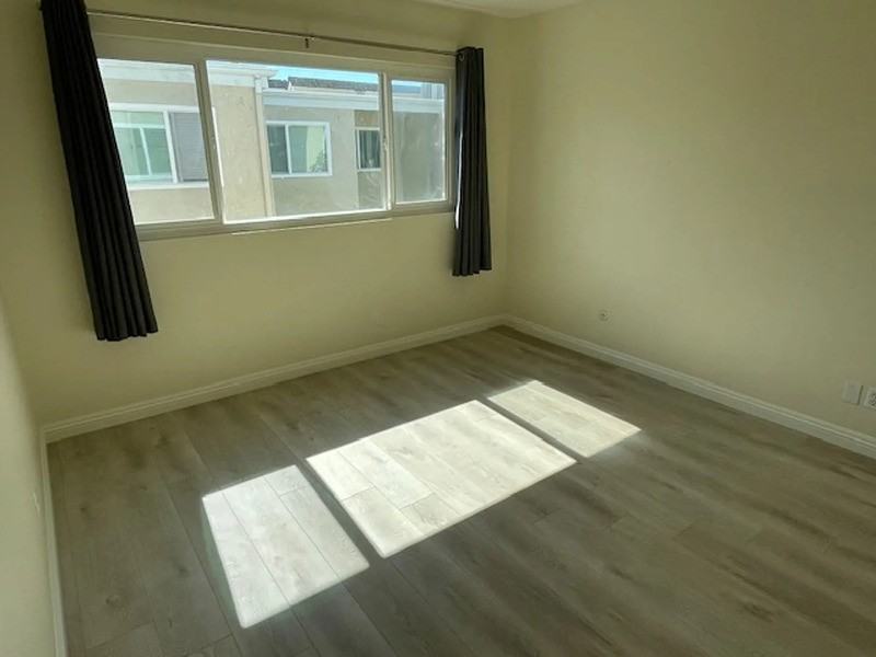 107 Oval Rd #4 - Photo 7 of 17