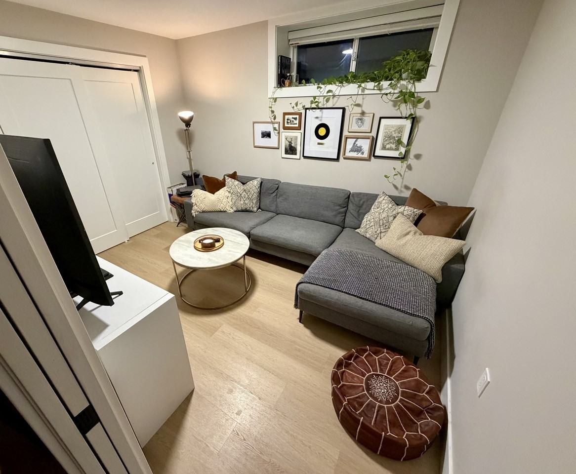 5068 Prince Albert Street - Photo 2 of 10