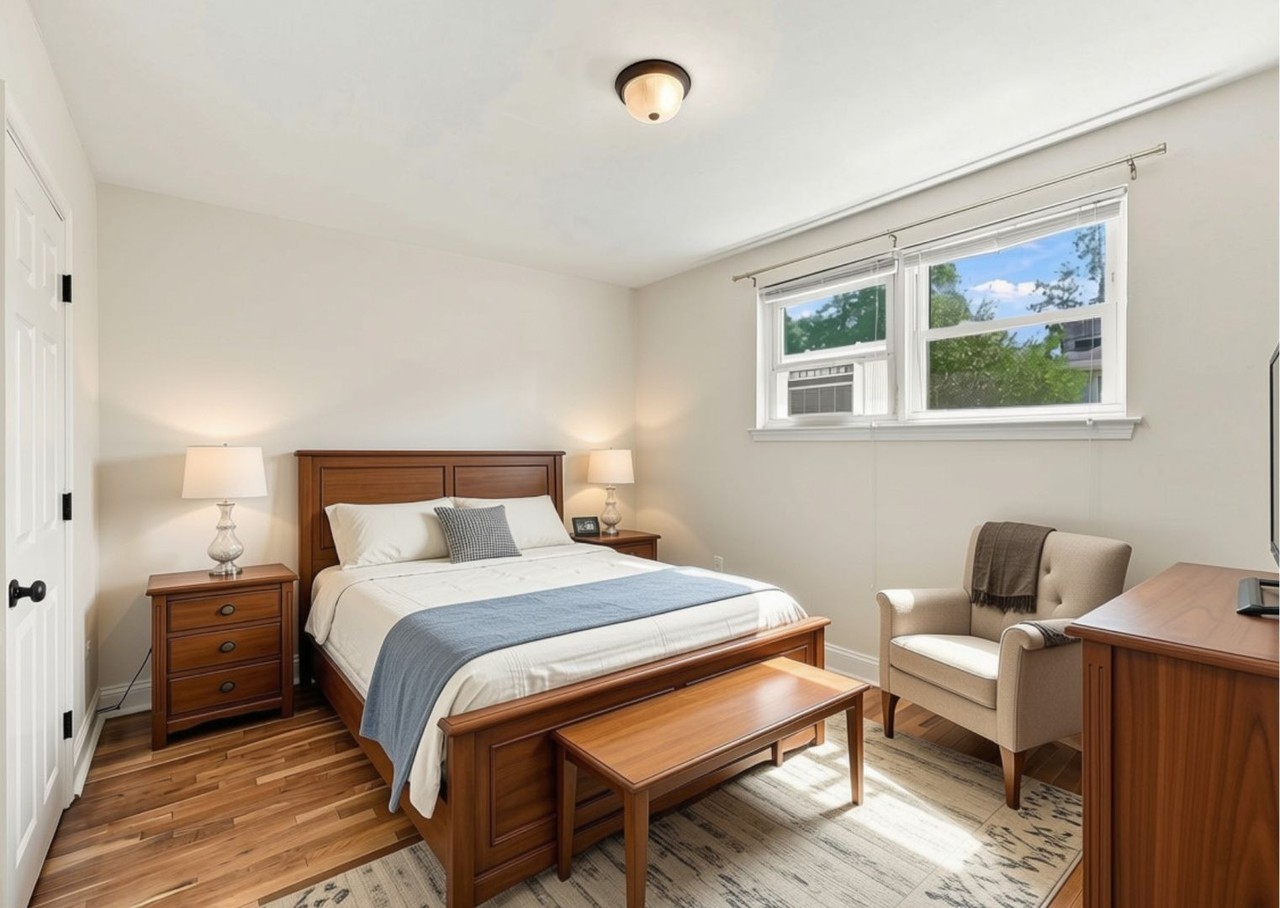 438 W Chestnut St - Photo 5 of 29