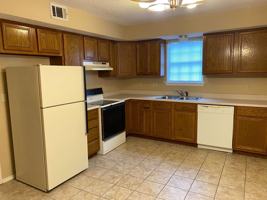 featured image of 3323 N Detroit Ave