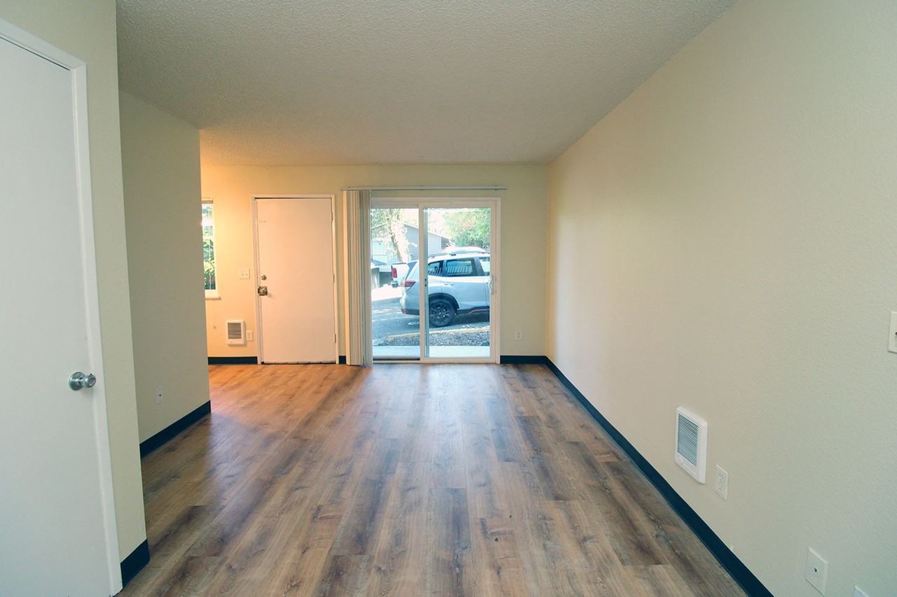 Raleigh Heights - Photo 5 of 39