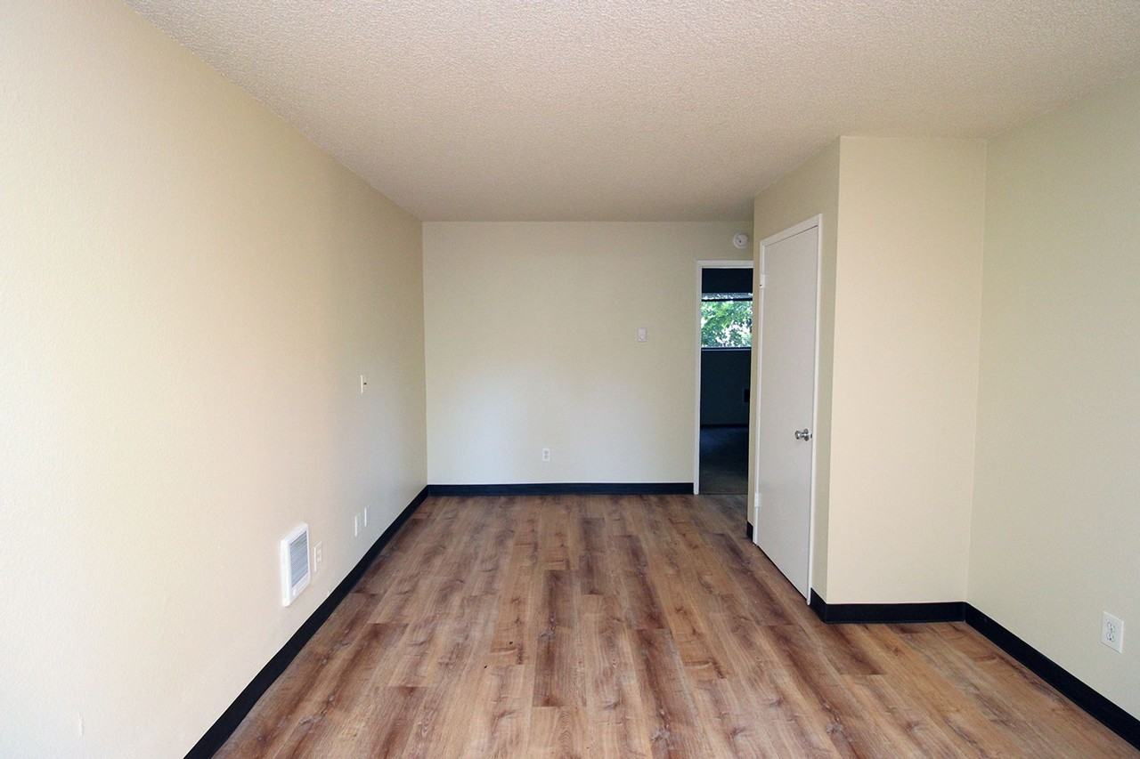 Raleigh Heights - Photo 6 of 39