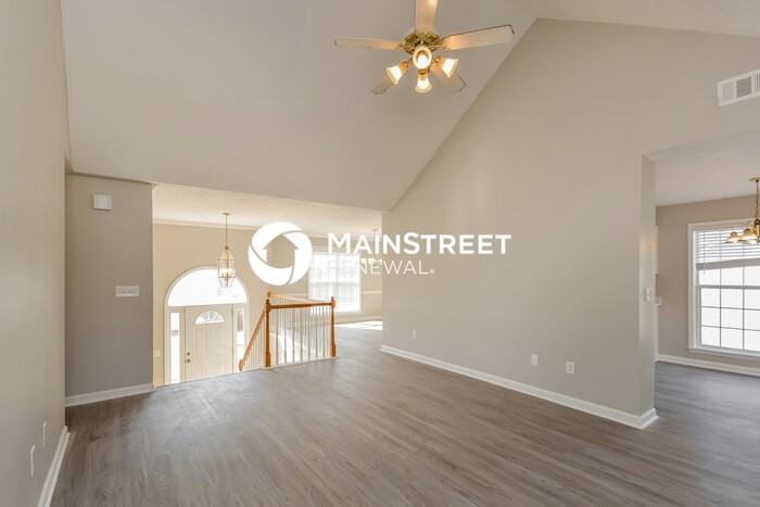 246 Rockingham Dr - Photo 3 of 19