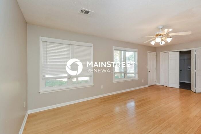 246 Rockingham Dr - Photo 4 of 19
