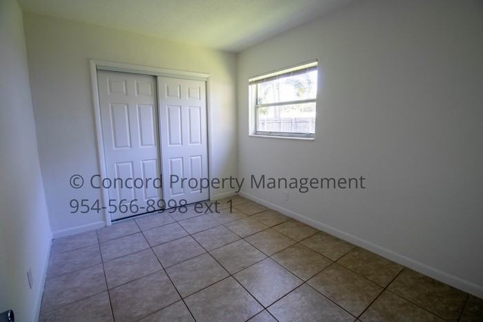 835 Tequesta St #4 - Photo 7 of 12