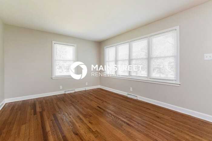 412 Hocutt Rd - Photo 5 of 16