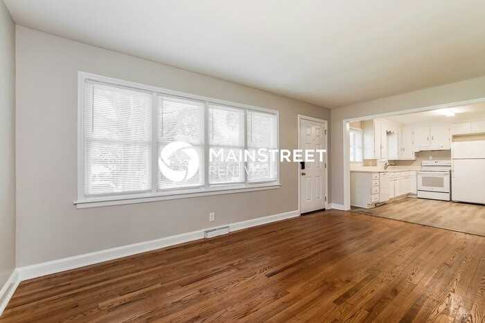 412 Hocutt Rd - Photo 6 of 16