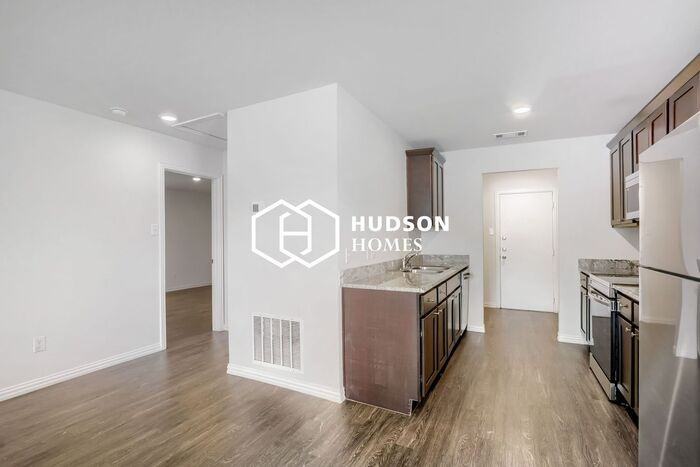 905 Terrace Dr - Photo 5 of 14