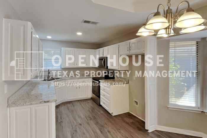 7732 Pear Tree Ln - Photo 6 of 20