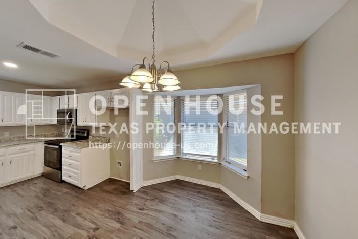 7732 Pear Tree Ln - Photo 7 of 20