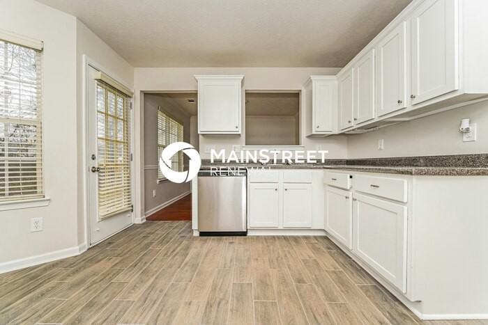 5445 Yellow Pine Dr - Photo 6 of 17
