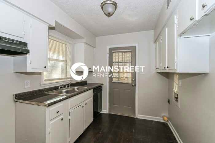 1751 Capri St - Photo 7 of 16