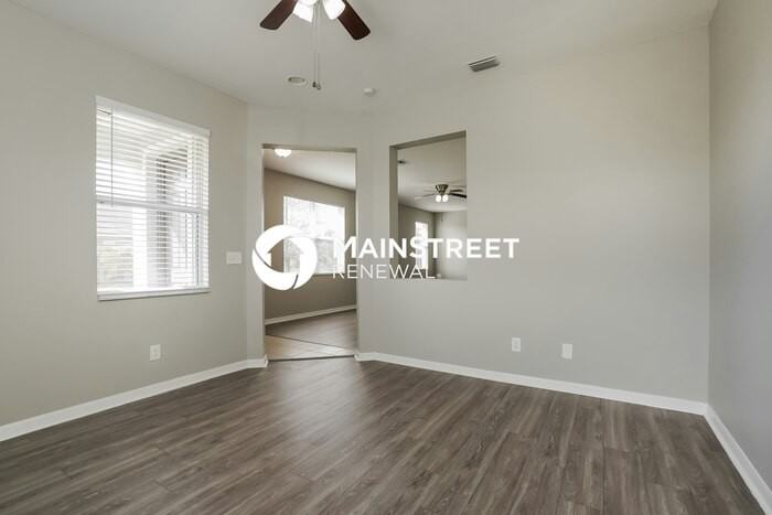 210 Nw 24th Ave - Photo 3 of 16