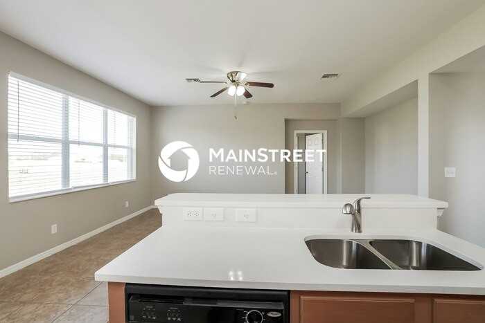 210 Nw 24th Ave - Photo 6 of 16