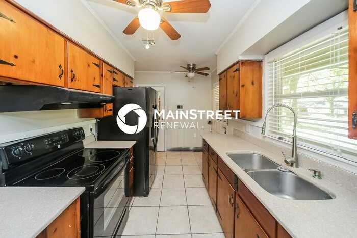 1520 Cranford Rd - Photo 6 of 16