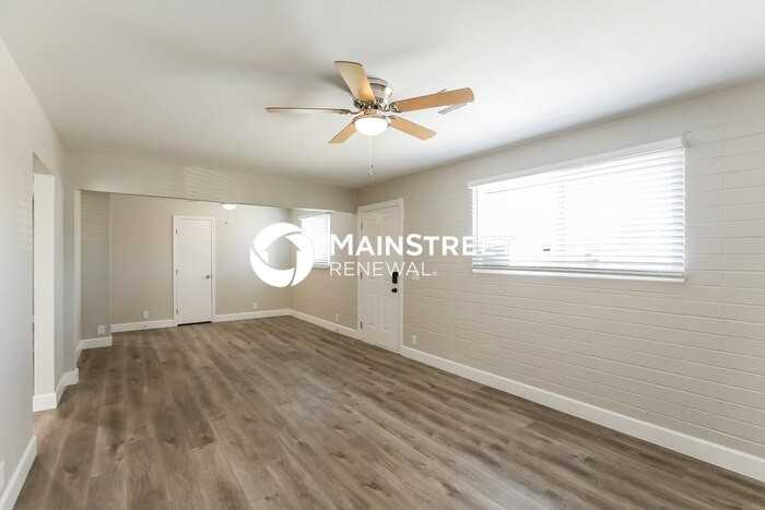 2011 E Burgess Ln - Photo 3 of 16