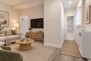 featured image of 2025 E 4th St