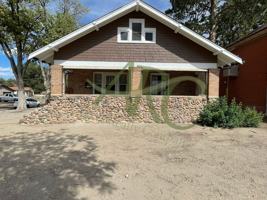 featured image of 1124 Lake Ave