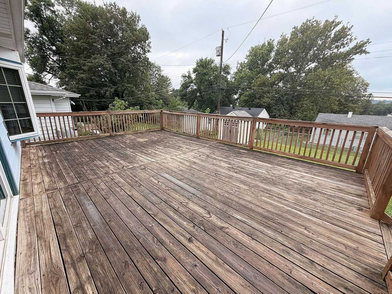 710 S 67th Ave - Photo 3 of 30
