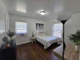 featured image of 985 E 1st Ave