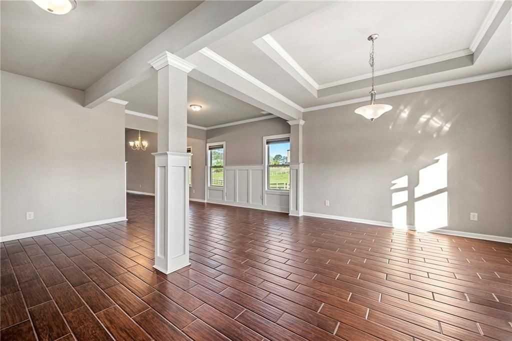 540 Brookside Ln - Photo 7 of 33