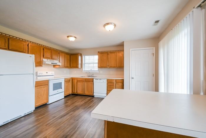 11813 Shannon Pointe Rd - Photo 5 of 11