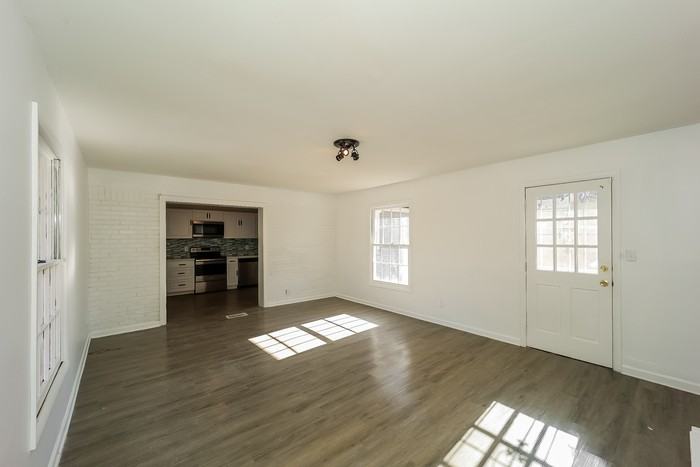 6537 Bussell Way - Photo 2 of 13