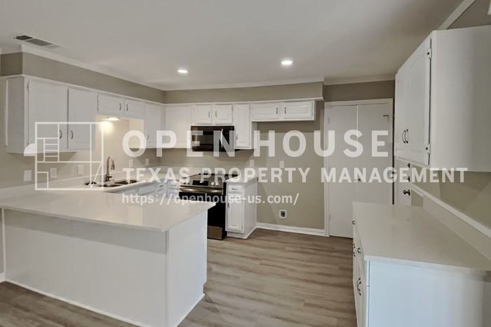 1747 Arledge - Photo 6 of 20