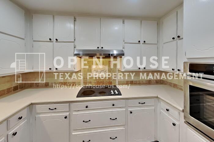 305 Bremen Dr - Photo 7 of 22