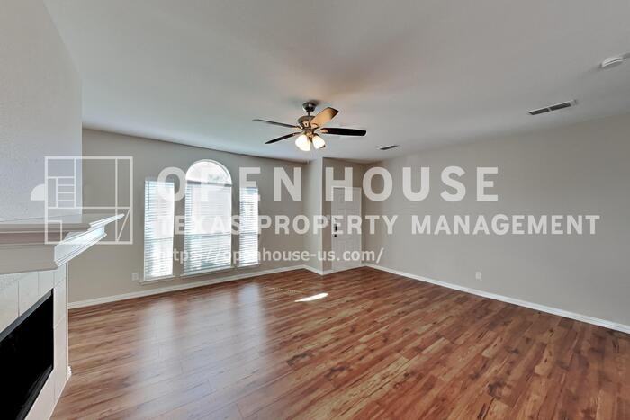 8728 Sumter Way - Photo 5 of 20
