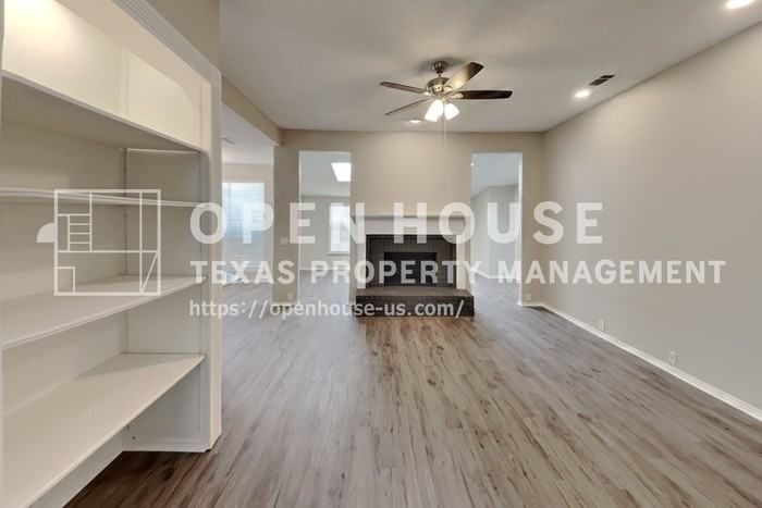10400 Napa Valley Dr - Photo 5 of 23