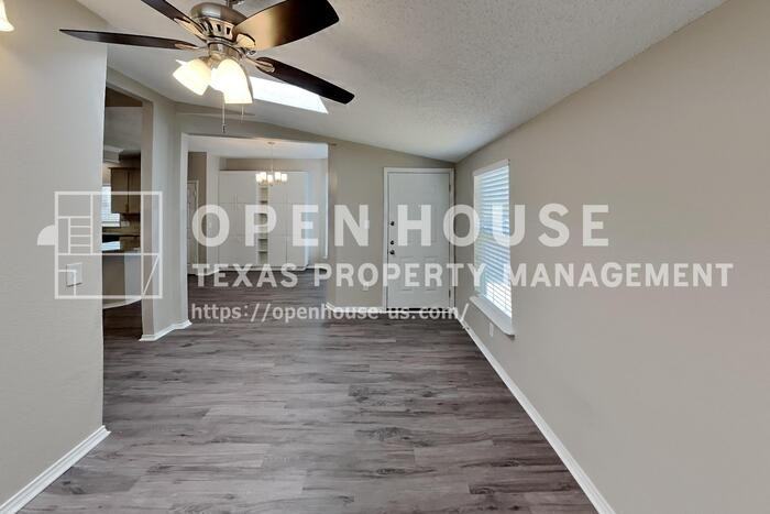 10400 Napa Valley Dr - Photo 6 of 23