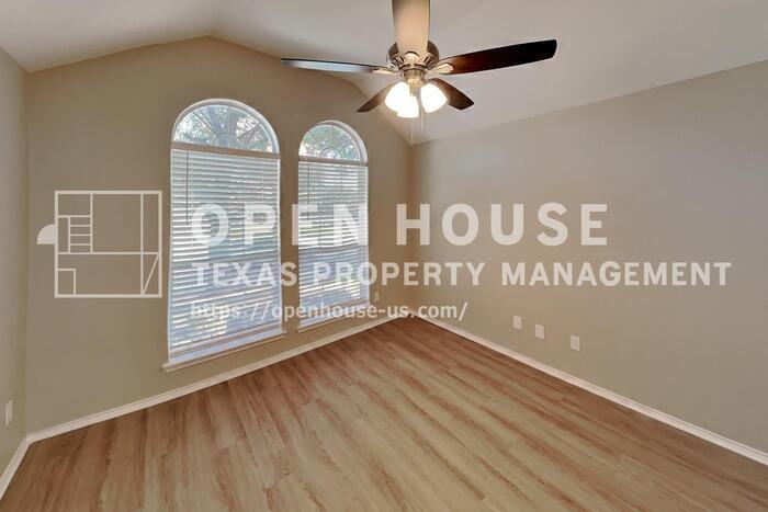 3116 Fox Hollow Dr - Photo 7 of 20