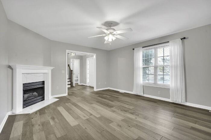 302 Kaplan Ct - Photo 3 of 25
