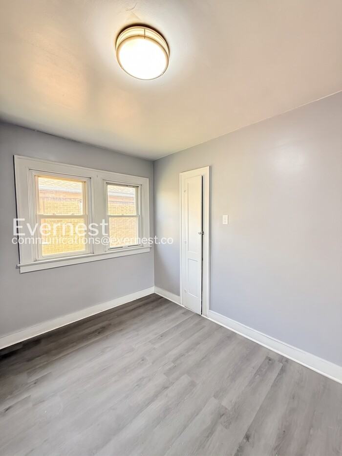 15093 Petoskey Ave - Photo 6 of 25