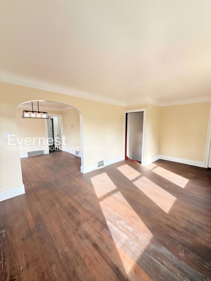 15093 Petoskey Ave - Photo 7 of 25